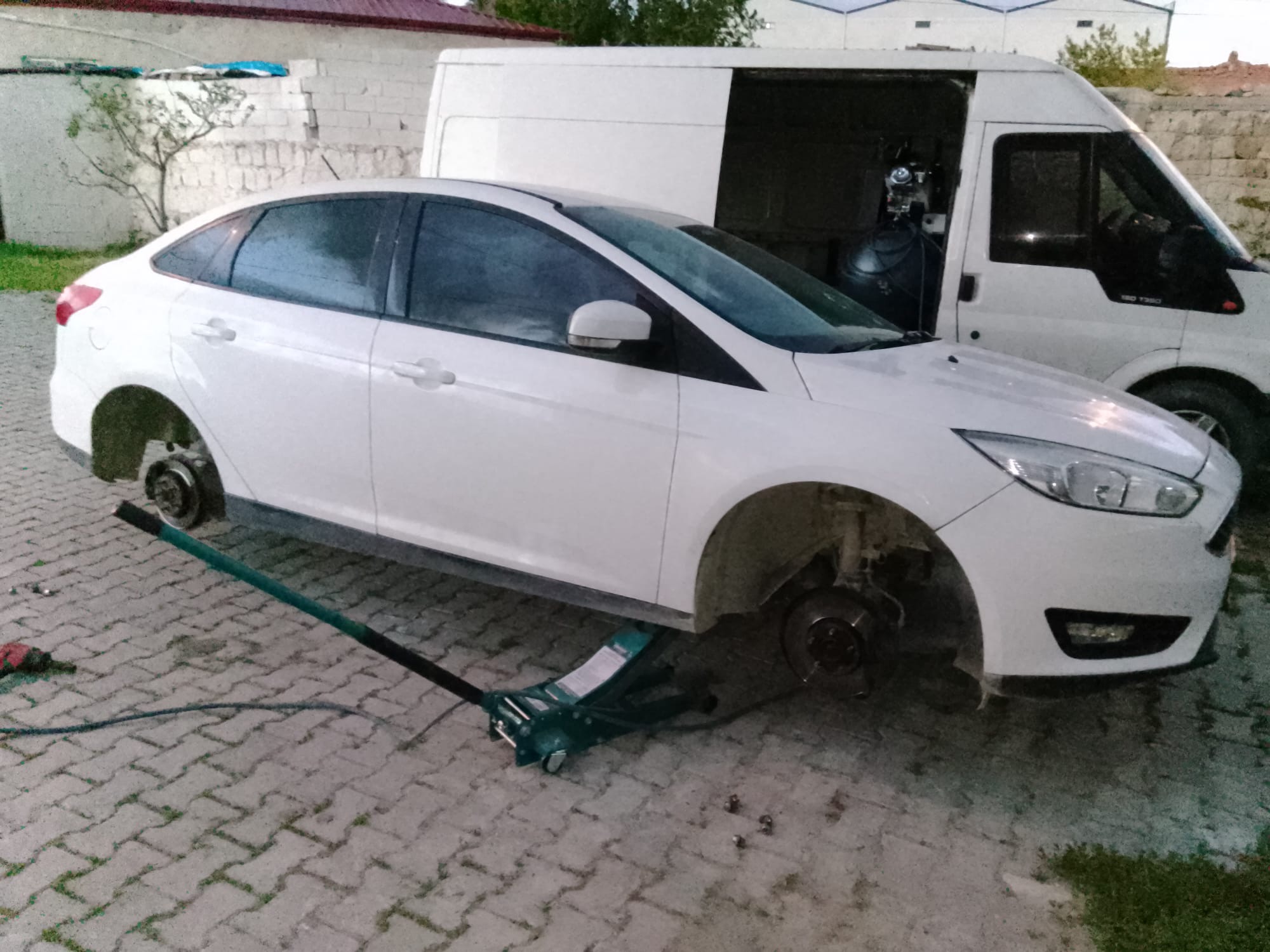 Niğde Oto Lastik Resim Galerisi